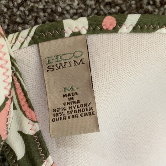 Hollister Swim String Halter Bikini Top - Size M - Picture 4 of 5